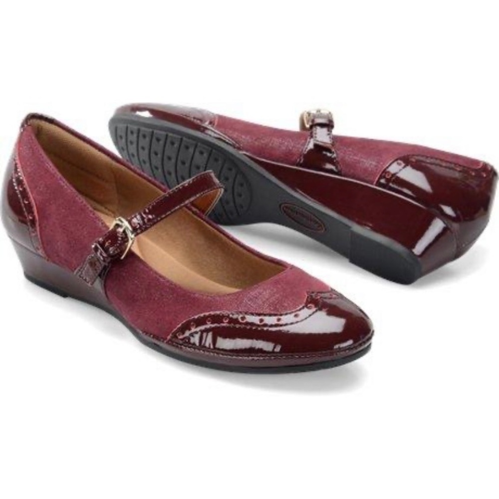 Comfortable red, patent toe Oxford Mary Jane Wedges